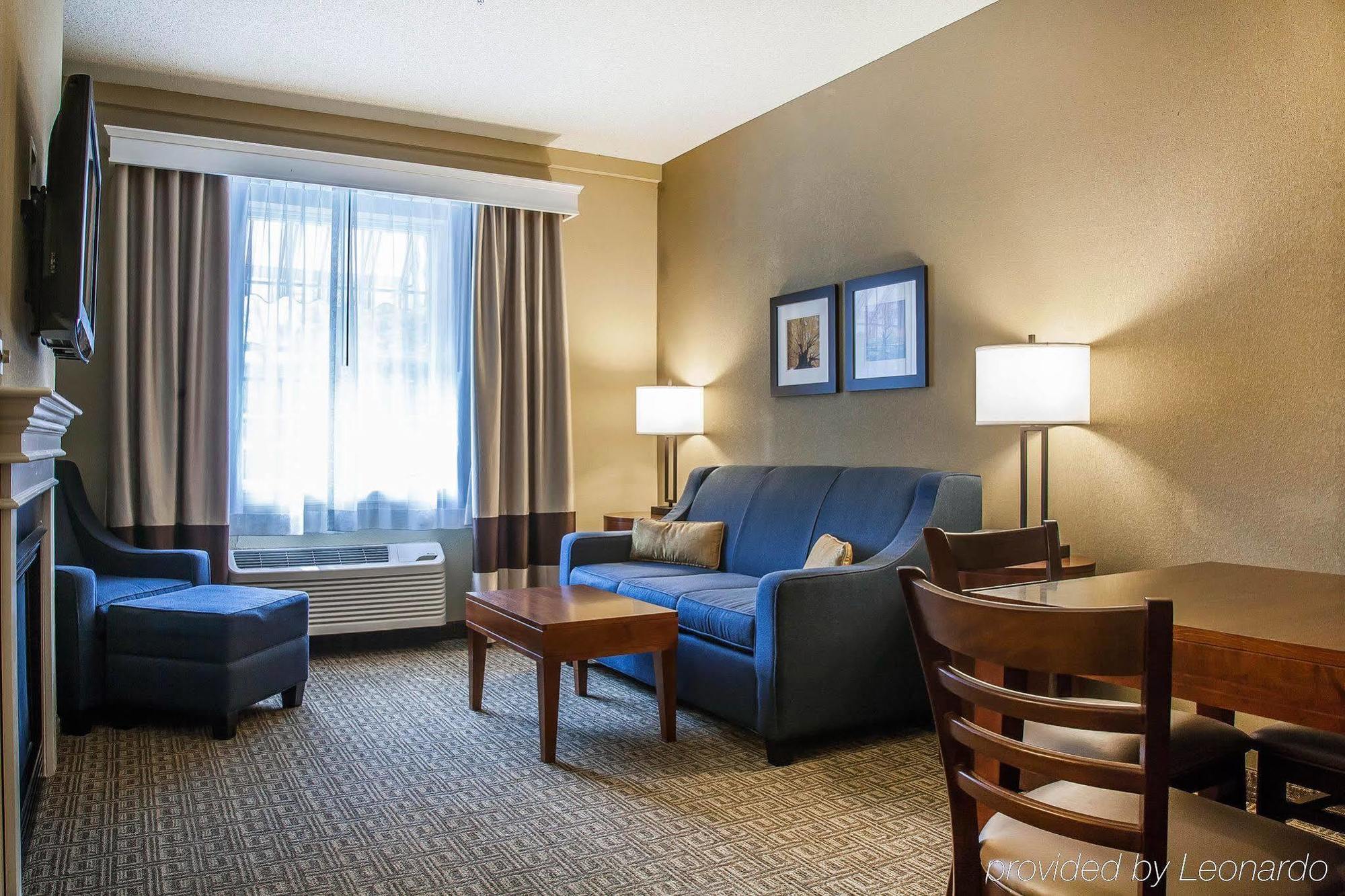 Comfort Inn & Suites Sturbridge-Brimfield Kültér fotó