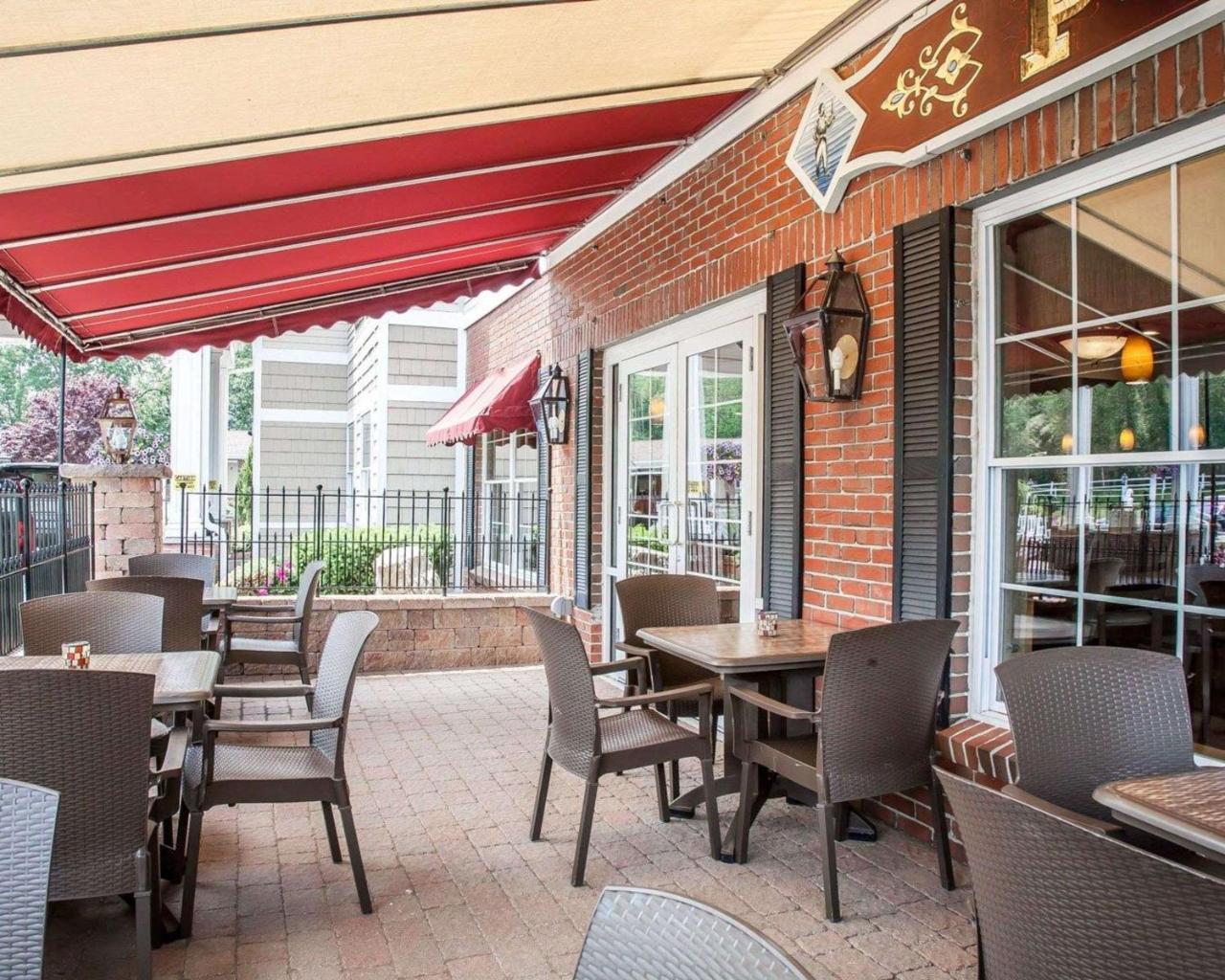 Comfort Inn & Suites Sturbridge-Brimfield Kültér fotó
